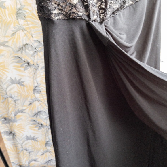 Laura Black/Tan Lacey Formal Dress Side Slit Size 12 B001 - Picture 8 of 13